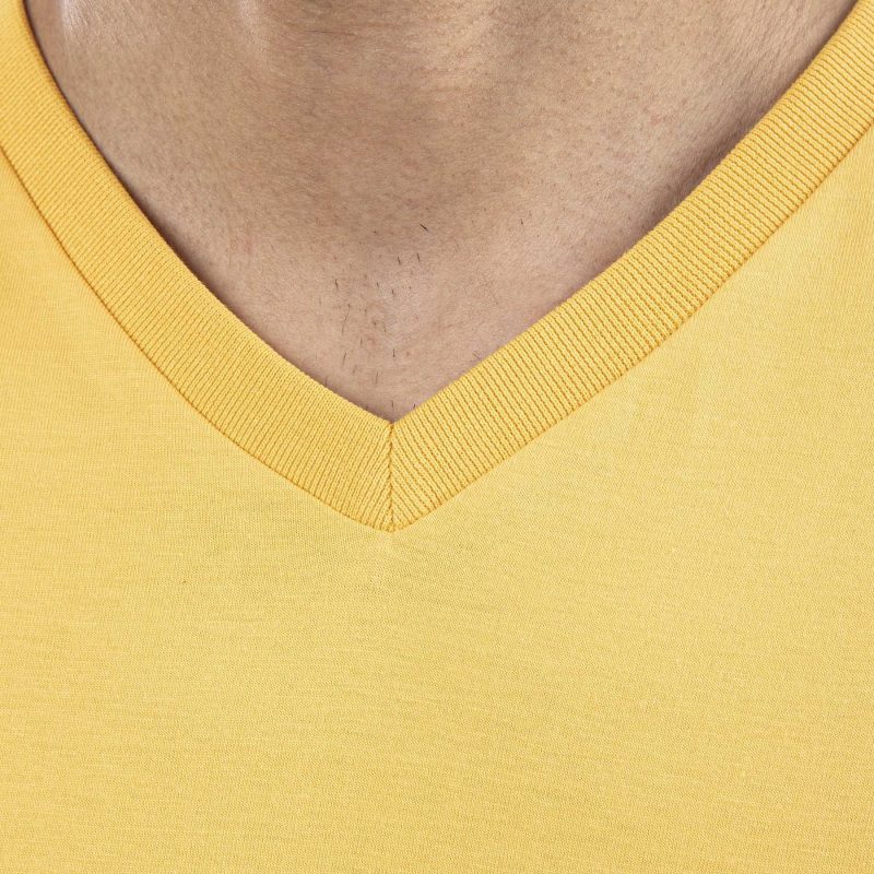 تی شرت آستین کوتاه مردانه جوتی جینز مدل بیسیک کد 1551531 رنگ زرد
